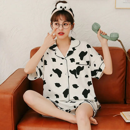 Vrouwelijke Pyjama Set Zomerse Koeienprint Comfortabel