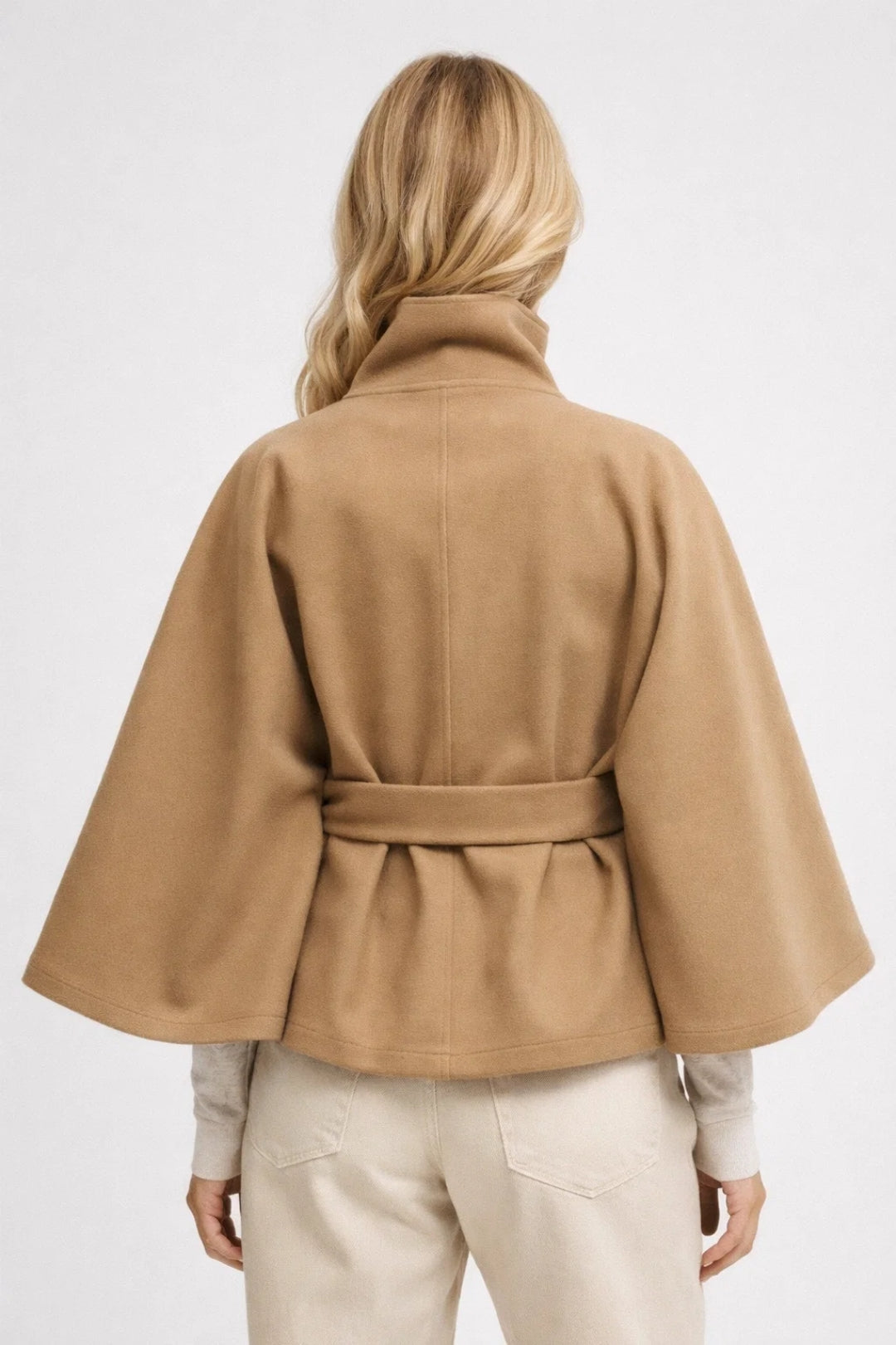 Korte Damesjas Oversized met Ceintuur en Opstaande Kraag Chique