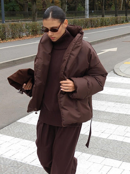 Dames Pufferjas Oversized met Tailleband en Hoge Kraag