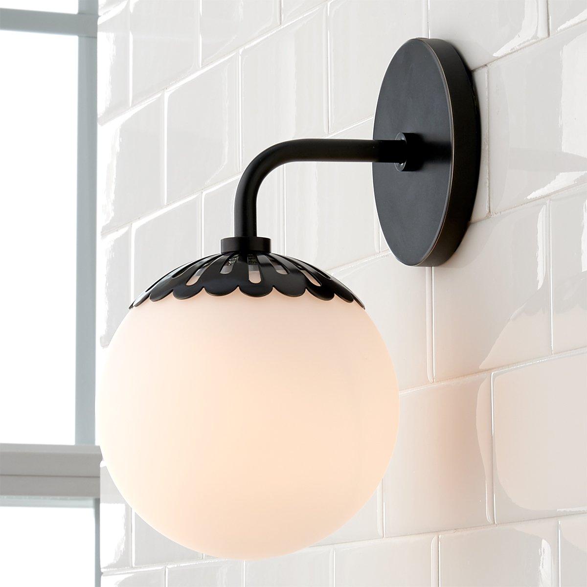 Art Deco Wandlamp met Bloemkap en Glazen Bol – Design Wandverlichting in Messing, Zwart of Nikkel voor Woonkamer en Badkamer