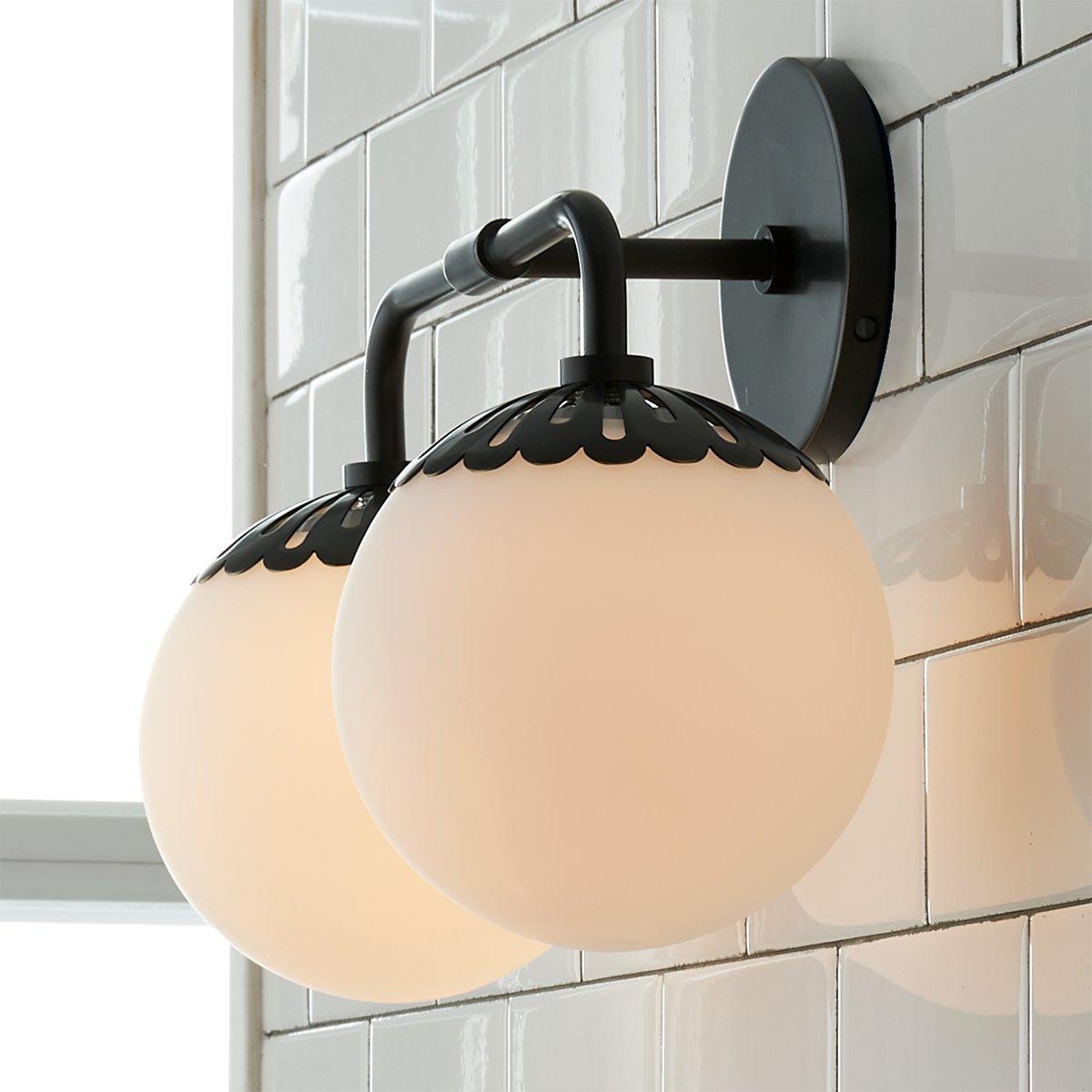Art Deco Wandlamp met Bloemkap en Glazen Bol – Design Wandverlichting in Messing, Zwart of Nikkel voor Woonkamer en Badkamer