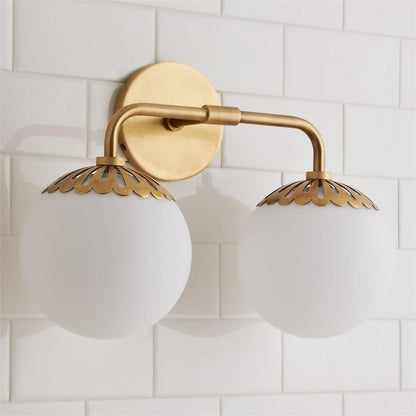 Art Deco Wandlamp met Bloemkap en Glazen Bol – Design Wandverlichting in Messing, Zwart of Nikkel voor Woonkamer en Badkamer