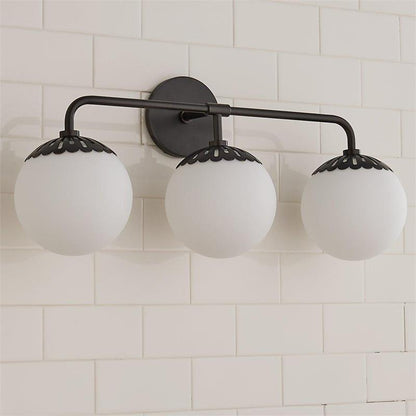 Art Deco Wandlamp met Bloemkap en Glazen Bol – Design Wandverlichting in Messing, Zwart of Nikkel voor Woonkamer en Badkamer