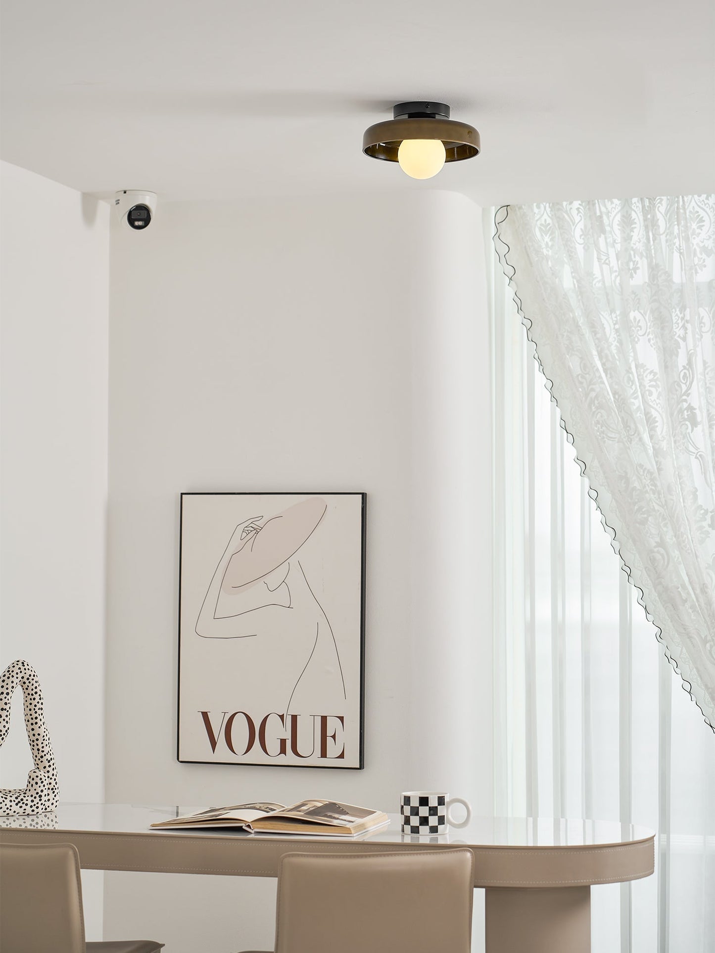 Disc Orb Plafondlamp – Moderne Glazen Lampenkap Rond Scandinavisch Design Messing Basis 3 Lichtpunten Warm Licht Woonkamer Slaapkamer Eetkamer