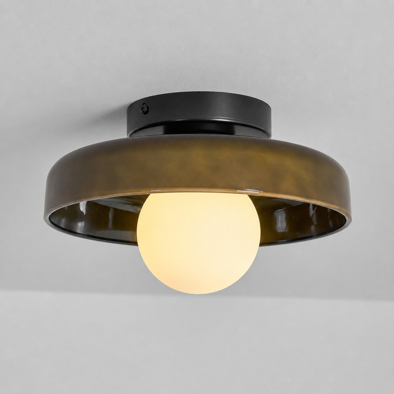 Disc Orb Plafondlamp – Moderne Glazen Lampenkap Rond Scandinavisch Design Messing Basis 3 Lichtpunten Warm Licht Woonkamer Slaapkamer Eetkamer
