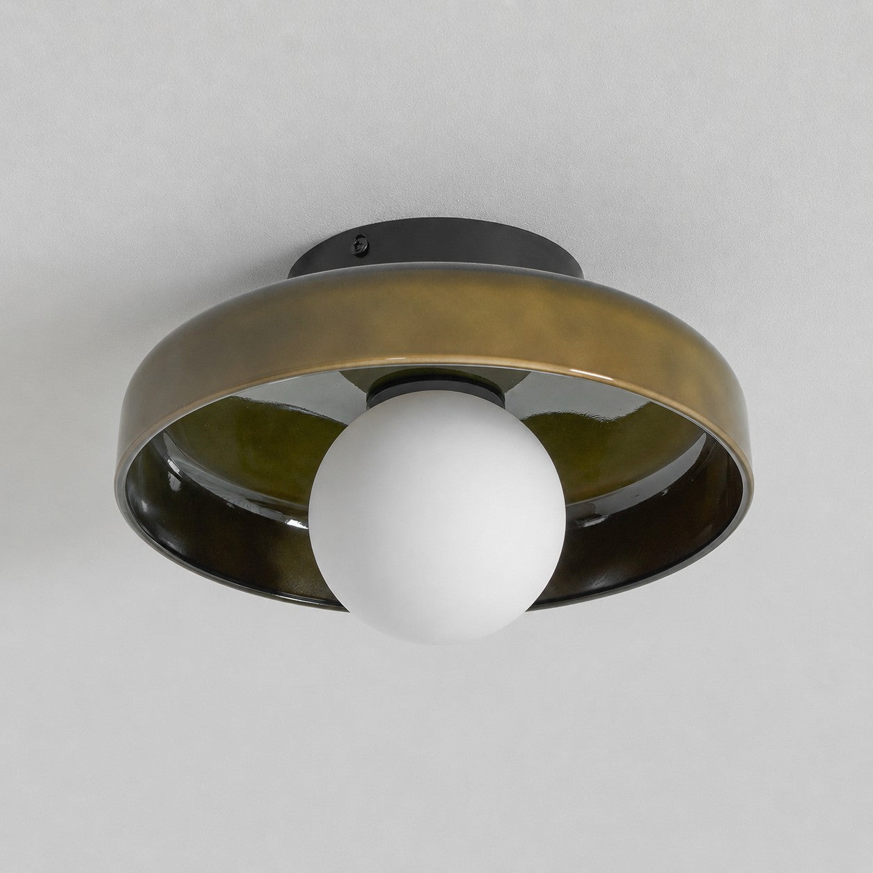 Disc Orb Plafondlamp – Moderne Glazen Lampenkap Rond Scandinavisch Design Messing Basis 3 Lichtpunten Warm Licht Woonkamer Slaapkamer Eetkamer