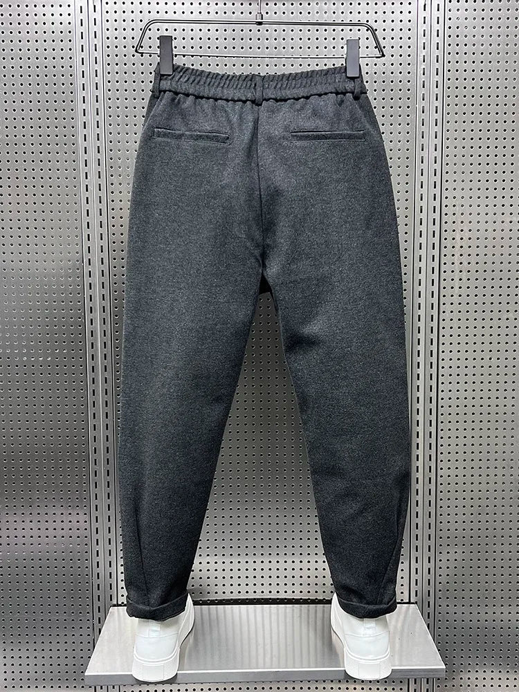 Dogukan | Flatterende en tijdloze flared broek 6