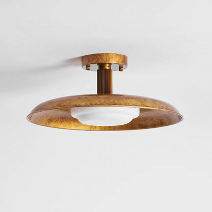 Plafondlamp met handgeblazen glazen kap en gestructureerde metalen rozet – warm sfeerlicht voor woonkamer, slaapkamer en entree