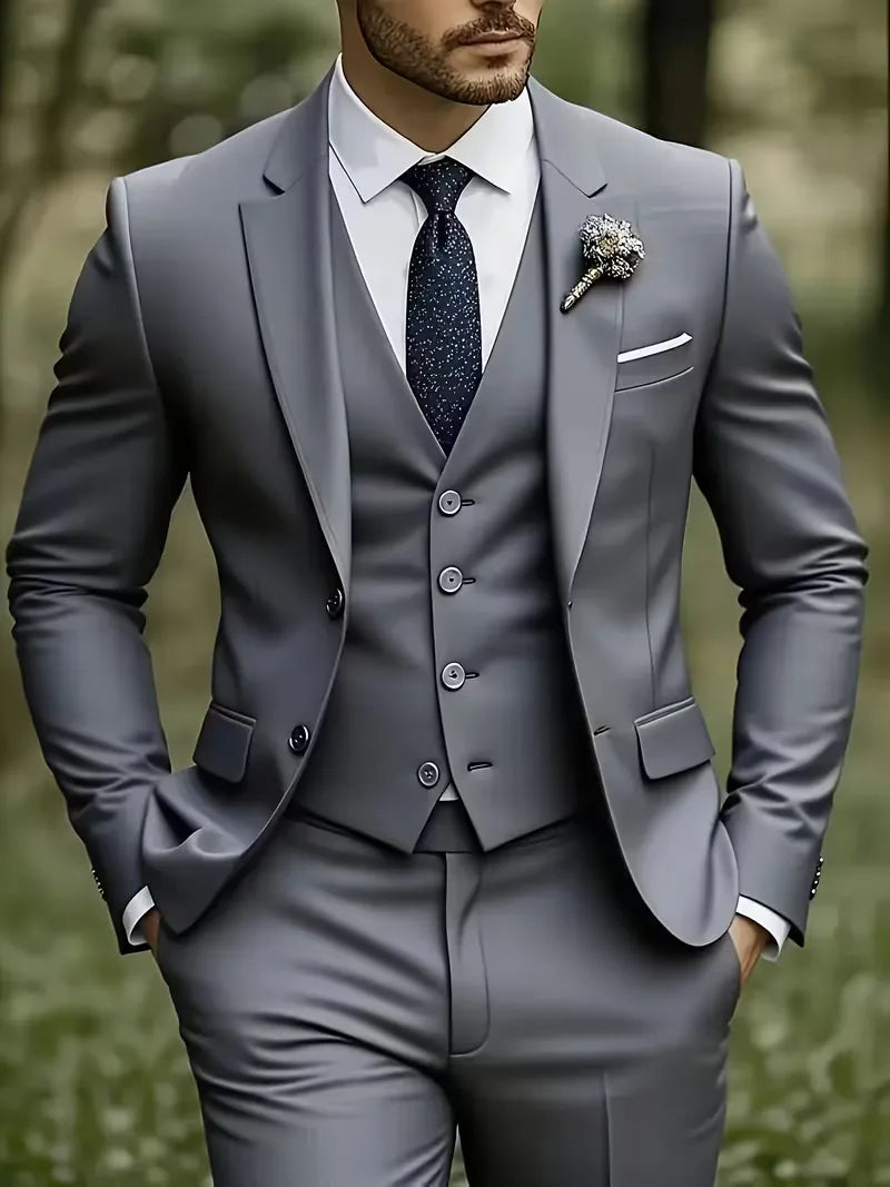 Driedelig heren pak met slim fit en glanzende afwerking