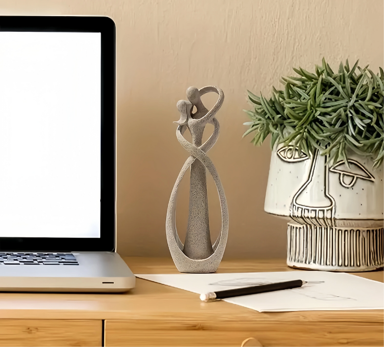 Abstract Liefdesbeeld van Zandsteen – Decoratief Sculptuur voor Interieur