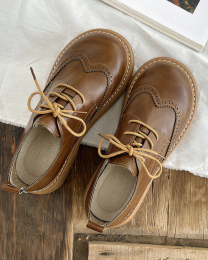 Vrouwelijke Oxford Schoenen Retro Stijl Elsie → Retro Oxford Schoenen voor Vrouwen Elegant