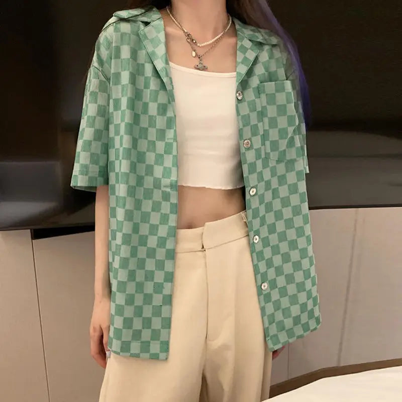 Groene Blouse Geruit Vrouwelijk Model