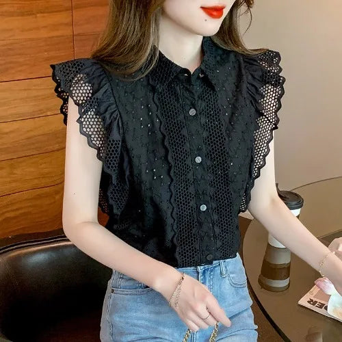 Vrouwen Blouse met Knoopdetails en Borduurwerk Zomerse Stijl
