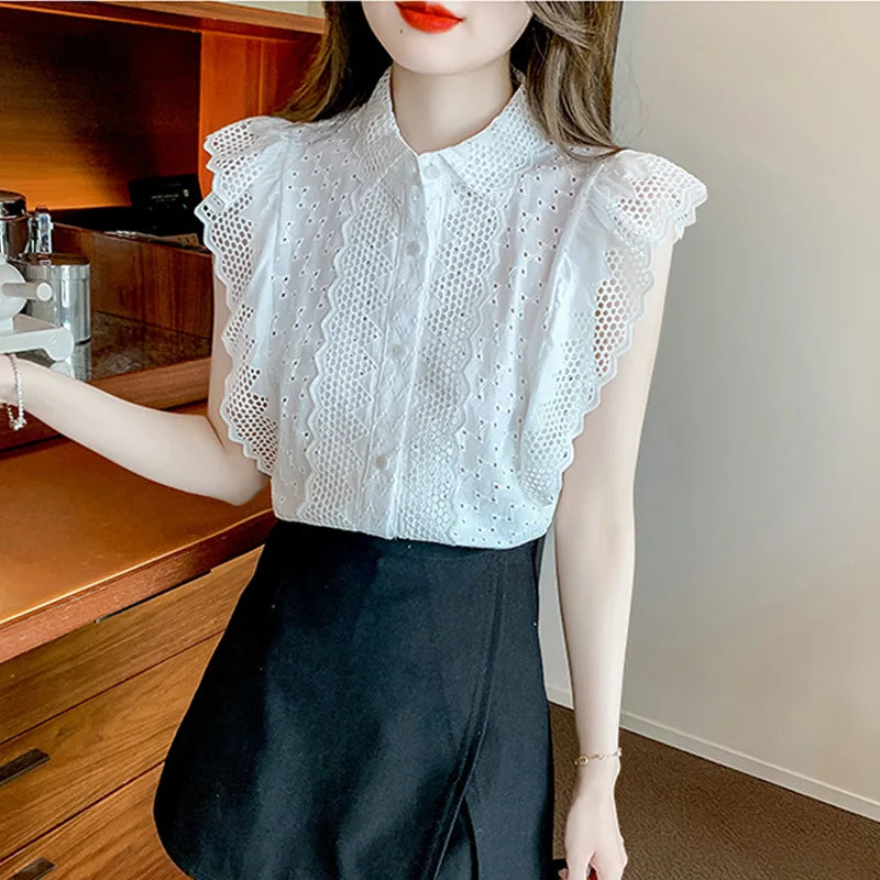 Vrouwen Blouse met Knoopdetails en Borduurwerk Zomerse Stijl