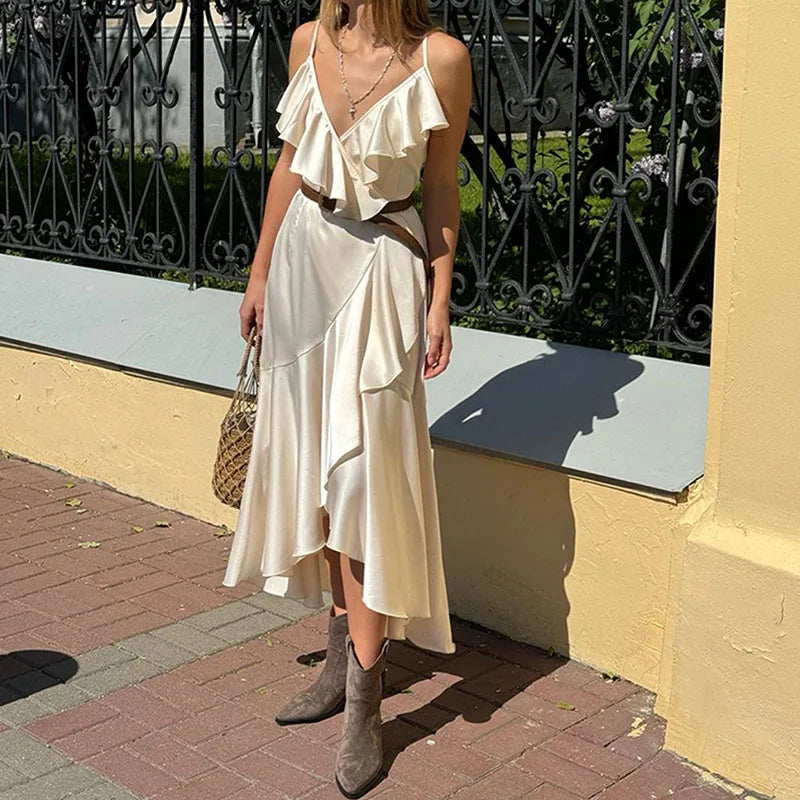 Mouwloze Satijnen Jurk met Nek Ruffles Luxe Look