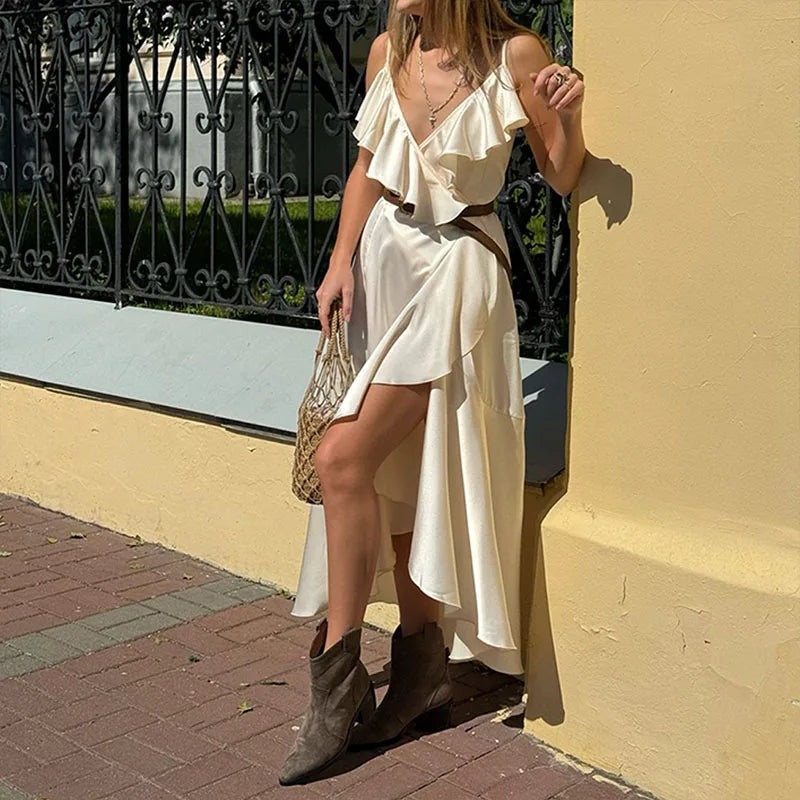 Mouwloze Satijnen Jurk met Nek Ruffles Luxe Look