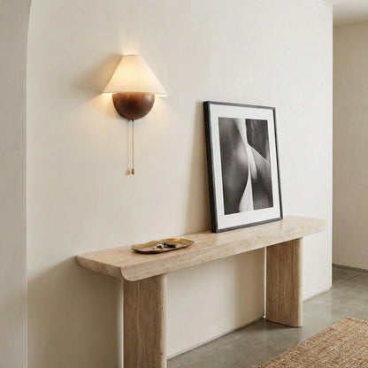 Wandlamp Half-Sphere met Stoffen Kap – Messing Trekschakelaar & Handbewerkt Ijzer voor Slaapkamer en Leeshoek