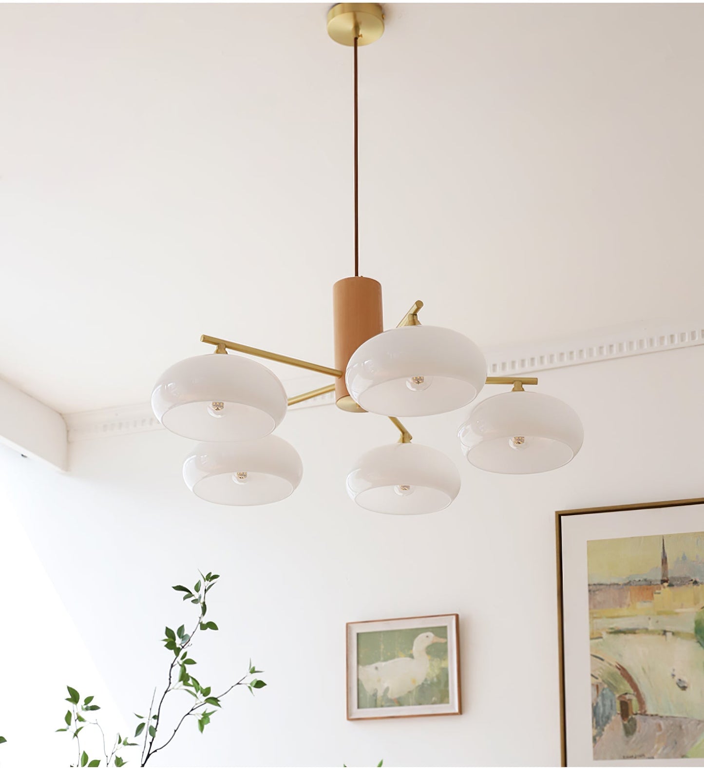 Ovale Design Kroonluchter Met Glazen Kappen En Messing Details Voor Woonkamer En Eetkamer