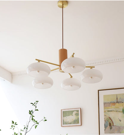 Ovale Design Kroonluchter Met Glazen Kappen En Messing Details Voor Woonkamer En Eetkamer