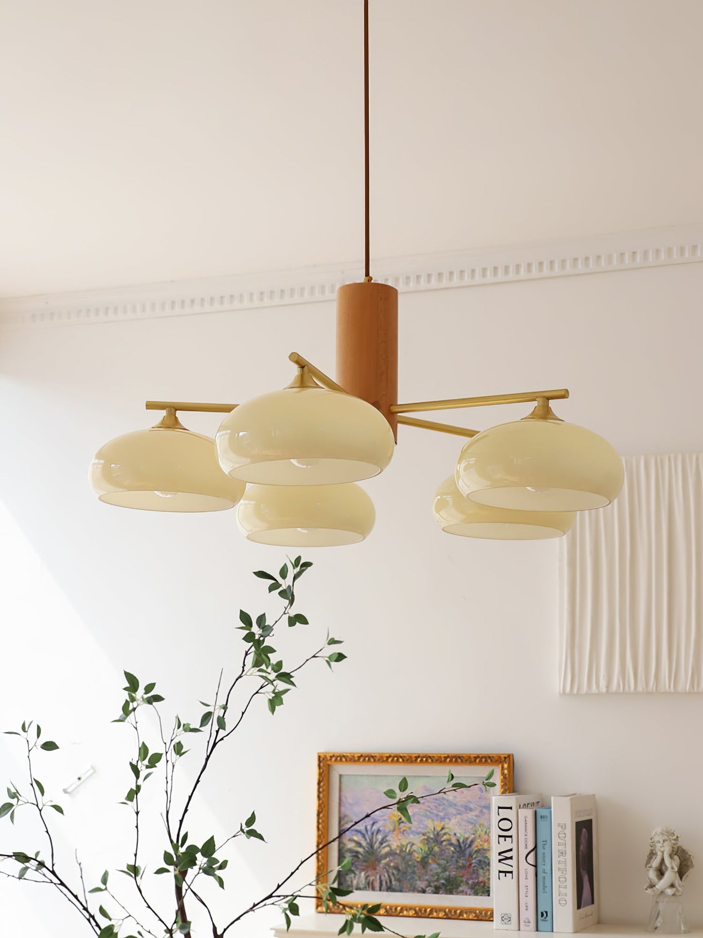 Ovale Design Kroonluchter Met Glazen Kappen En Messing Details Voor Woonkamer En Eetkamer