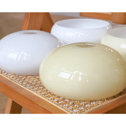 Ovale Design Kroonluchter Met Glazen Kappen En Messing Details Voor Woonkamer En Eetkamer