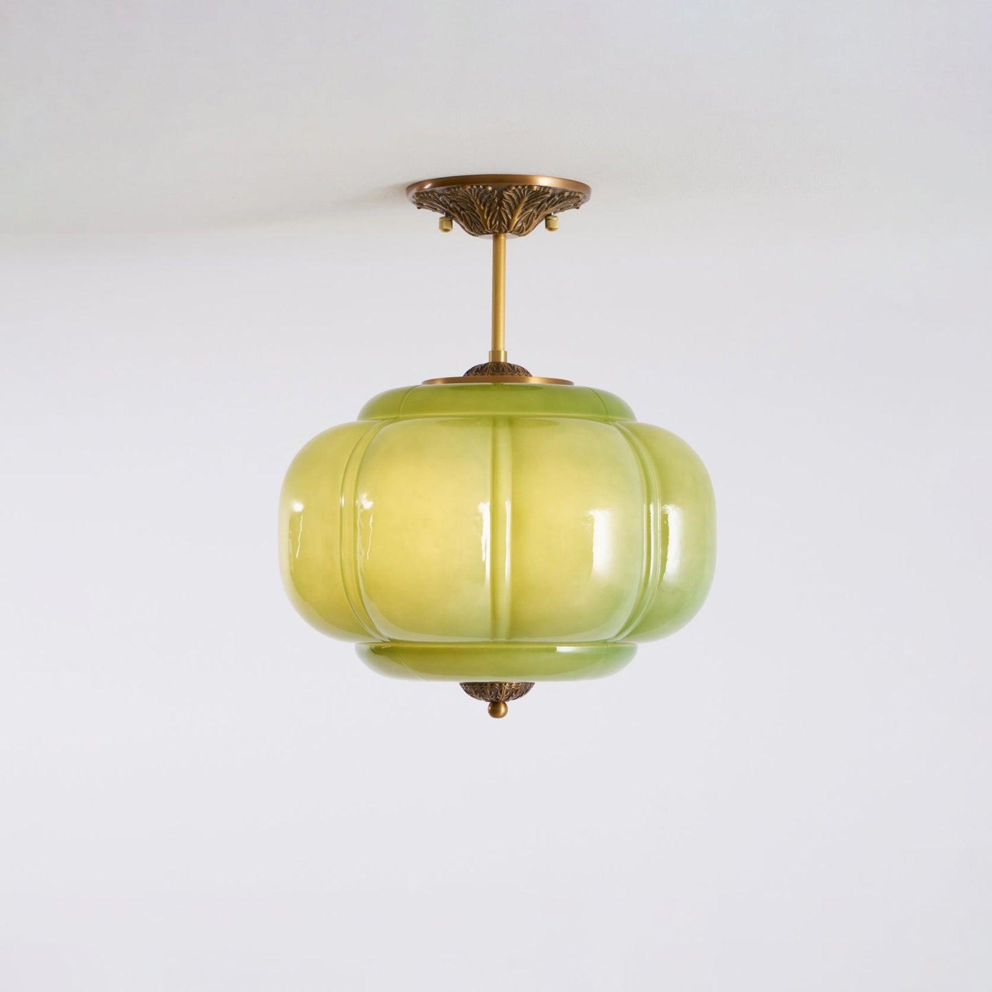 Vintage design plafondlamp van glas – elegante plafondverlichting met metalen details