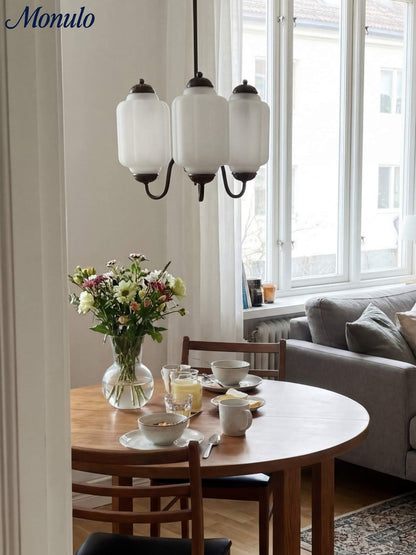 Melkglazen Kroonluchter Vintage Afwerking Tijdloze Elegantie Klassieke Verlichting voor Eetkamer Woonkamer