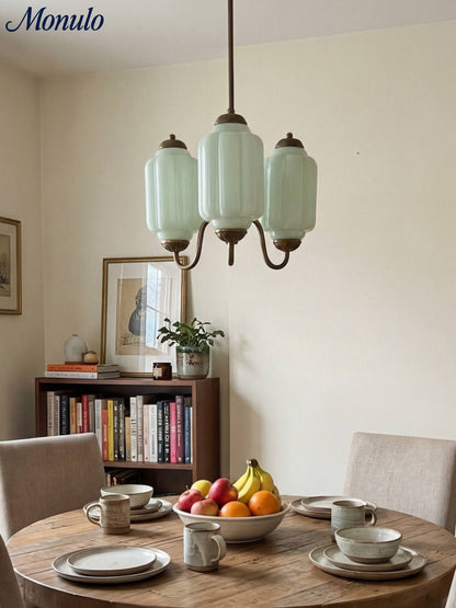 Melkglazen Kroonluchter Vintage Afwerking Tijdloze Elegantie Klassieke Verlichting voor Eetkamer Woonkamer