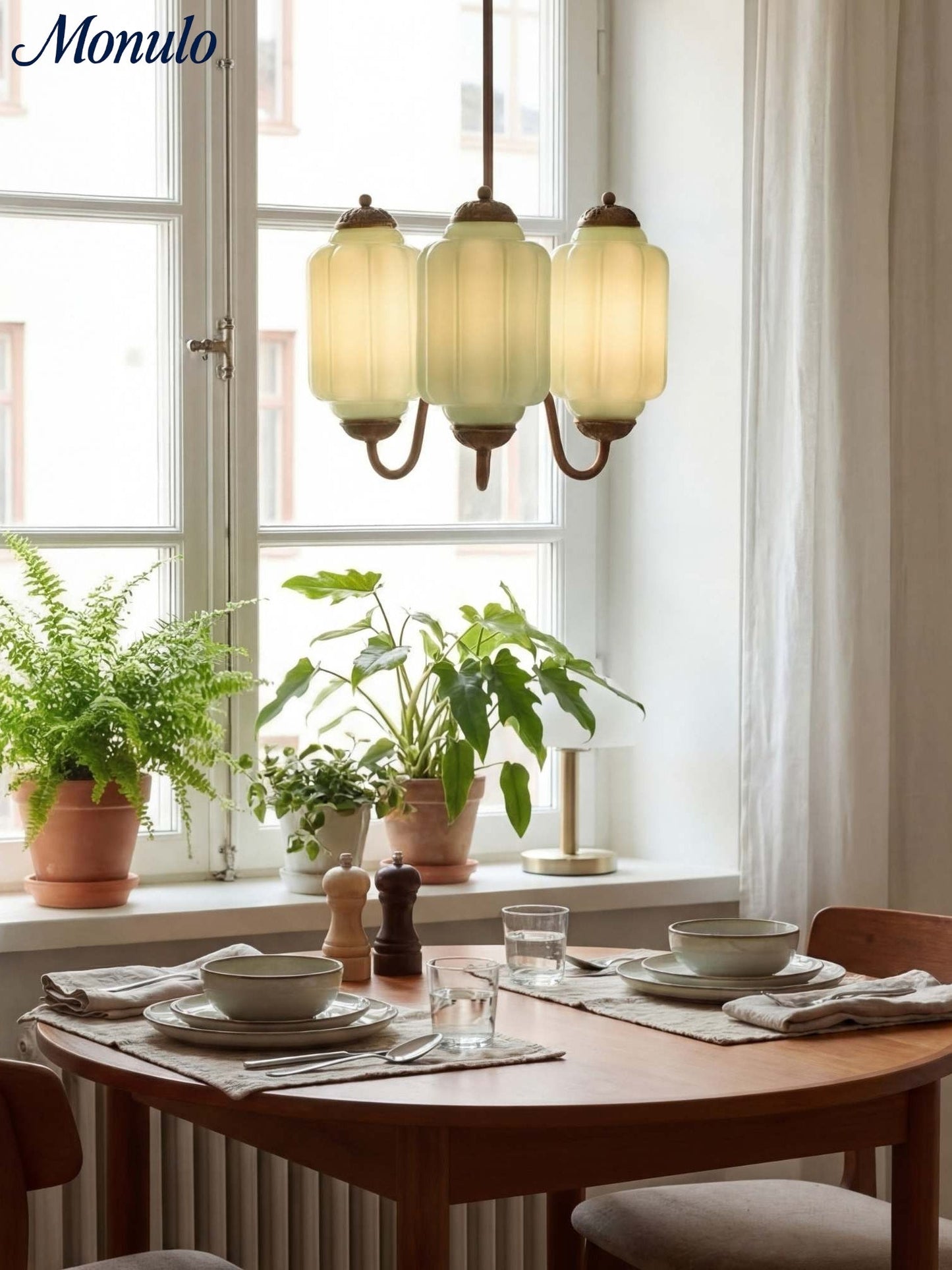 Melkglazen Kroonluchter Vintage Afwerking Tijdloze Elegantie Klassieke Verlichting voor Eetkamer Woonkamer