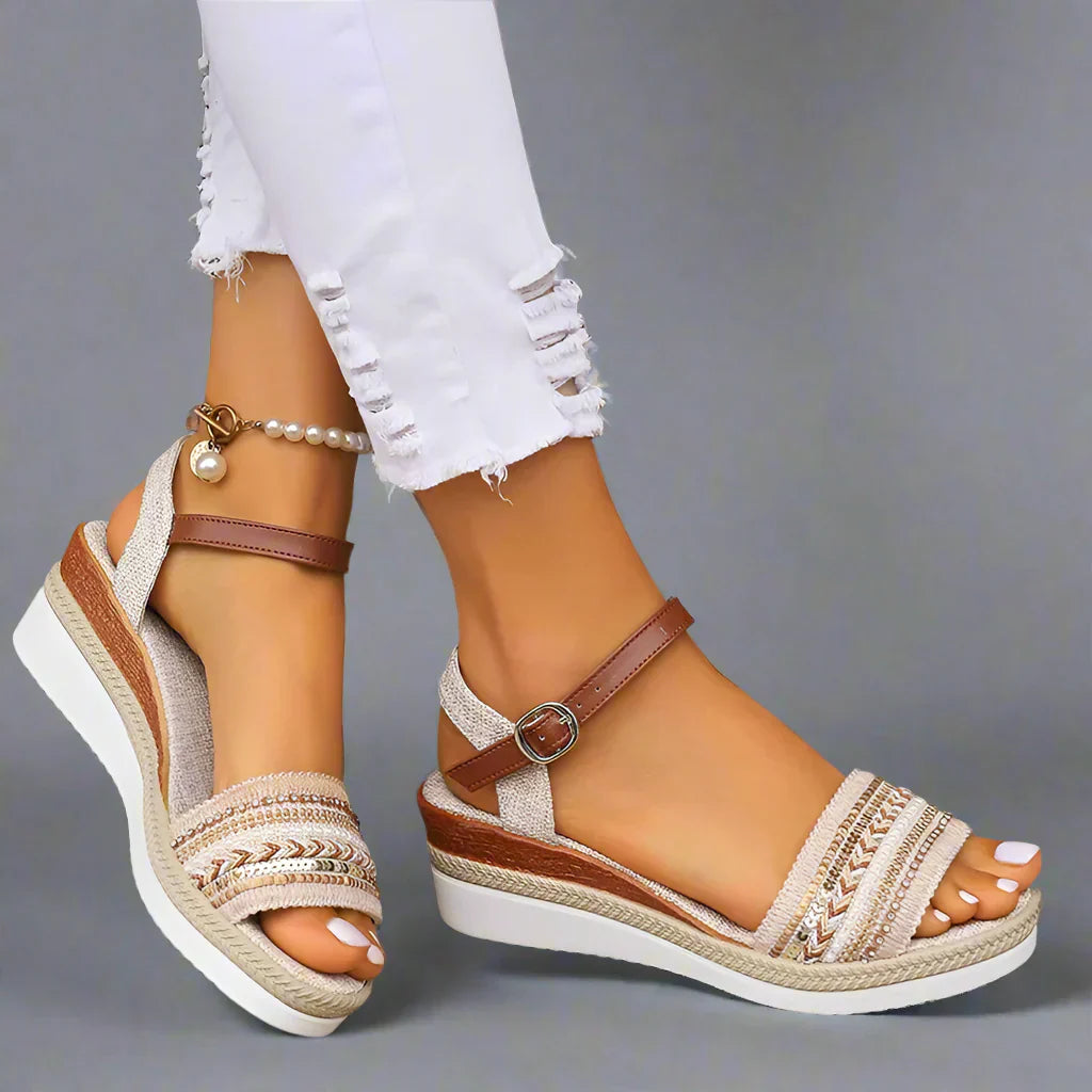 Sandalen met Veters en Intrecciato Ontwerp