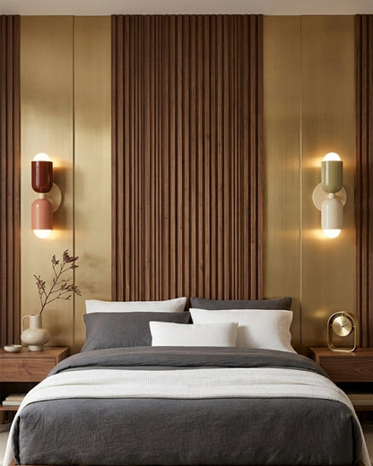 Metalen Wandlamp met Tweevoudige Lichtstraal – Scandinavische Design Verlichting voor Moderne Interieurs