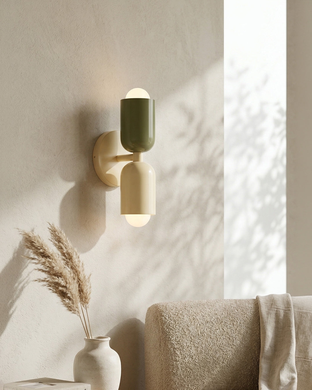 Metalen Wandlamp met Tweevoudige Lichtstraal – Scandinavische Design Verlichting voor Moderne Interieurs