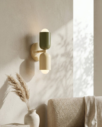 Metalen Wandlamp met Tweevoudige Lichtstraal – Scandinavische Design Verlichting voor Moderne Interieurs
