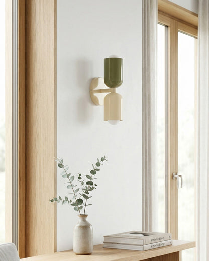 Metalen Wandlamp met Tweevoudige Lichtstraal – Scandinavische Design Verlichting voor Moderne Interieurs