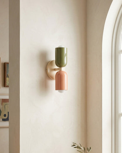 Metalen Wandlamp met Tweevoudige Lichtstraal – Scandinavische Design Verlichting voor Moderne Interieurs