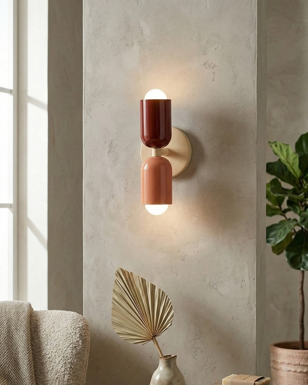Metalen Wandlamp met Tweevoudige Lichtstraal – Scandinavische Design Verlichting voor Moderne Interieurs