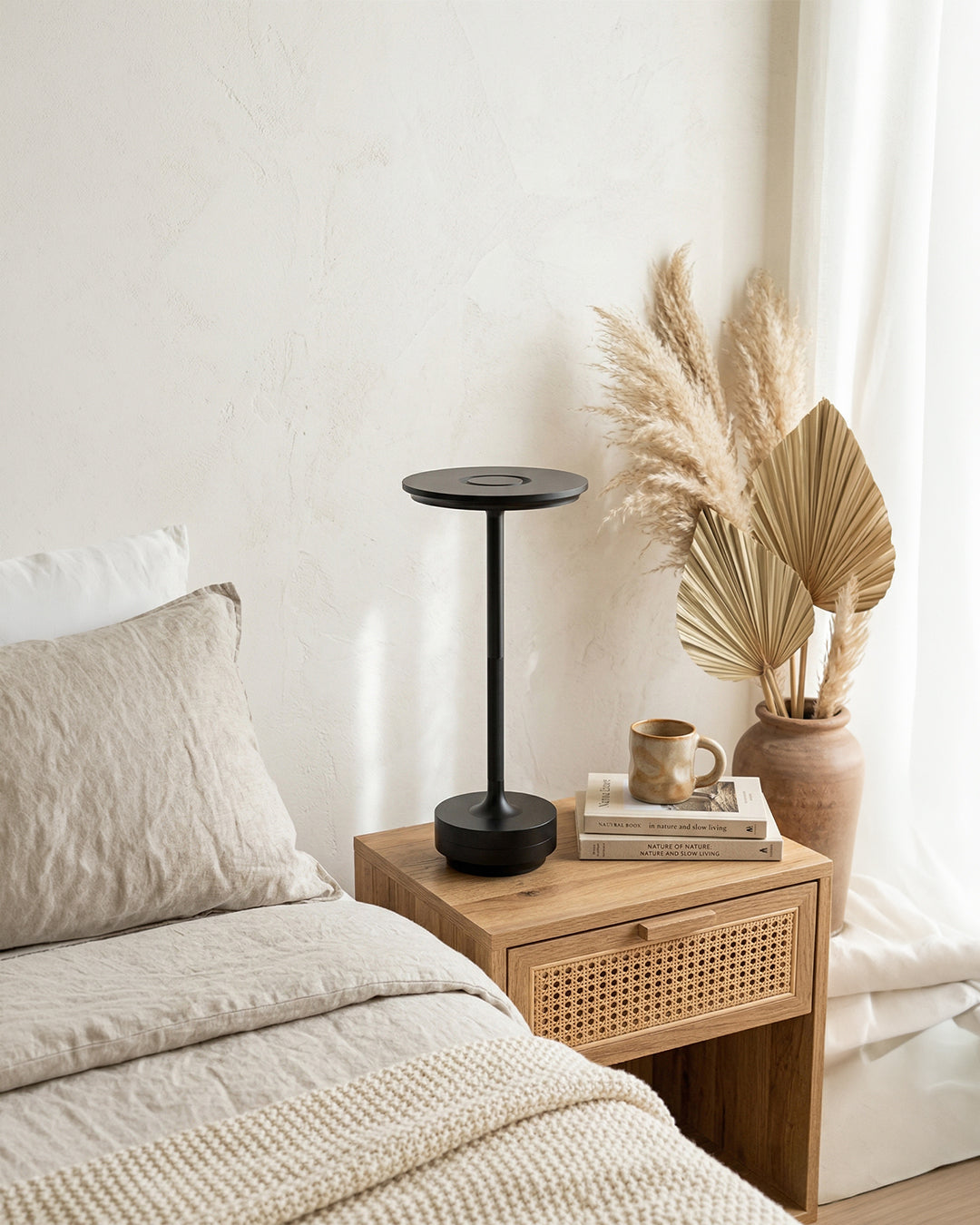 Oplaadbare LED Tafellamp met Dimfunctie Cilindervorm Metaal Draadloze Sfeerlamp