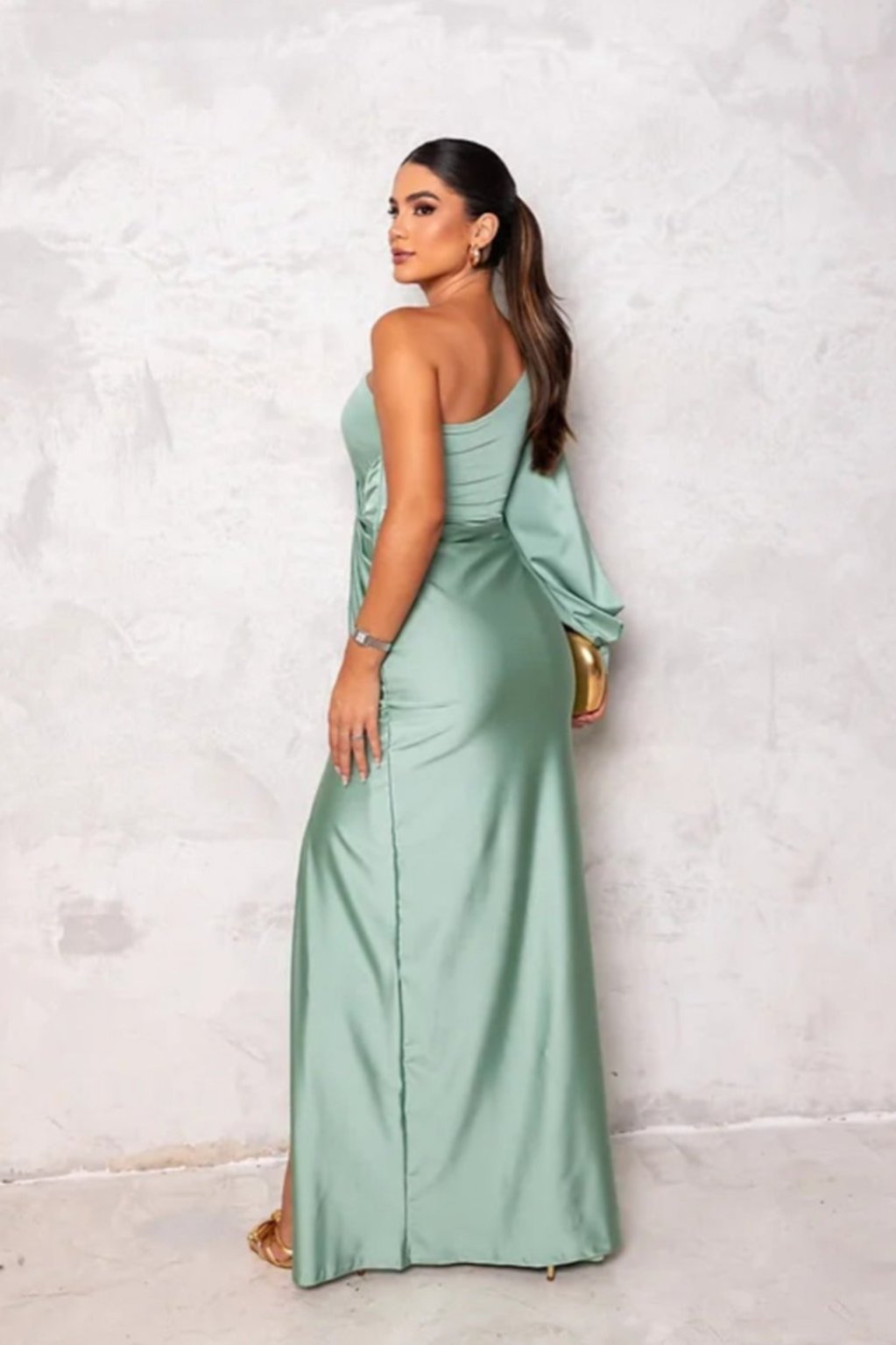Evi | Elegante abito asimmetrico in raso 5