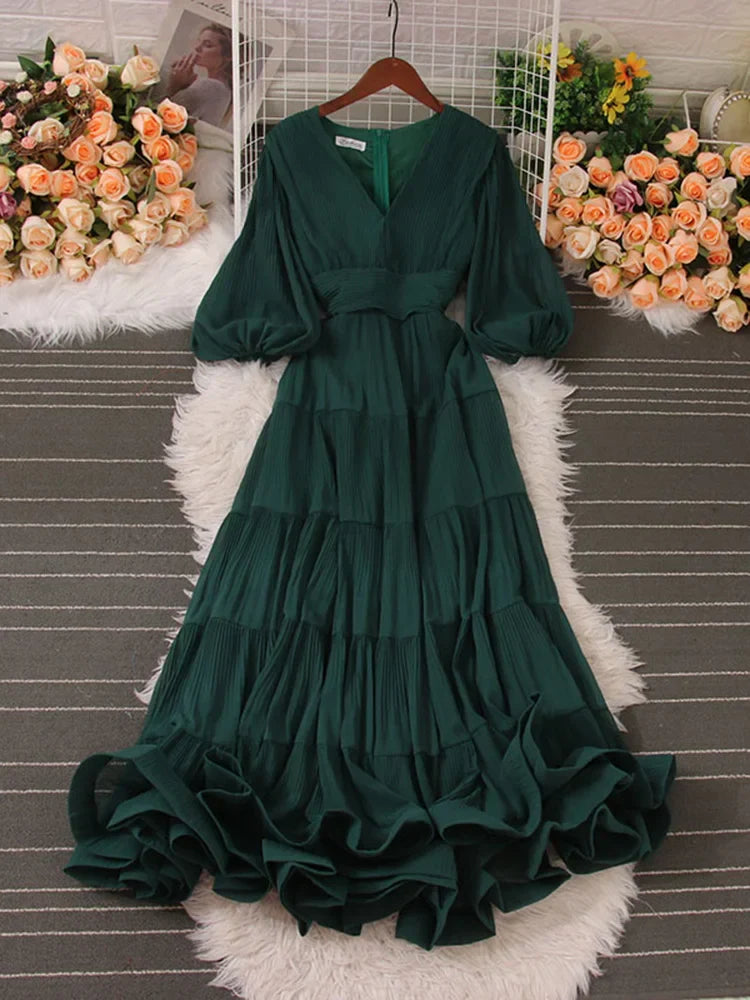 Vrouwelijke Zomerjurk Elegante Snit Luxe Stof