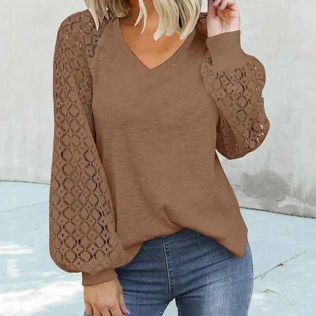 Vrouwelijke Zomerkleding Blouse V-Hals Licht en Elegант