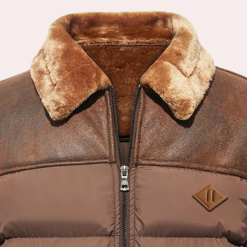 Elegante Donkere Jas met Trapuntsteek
