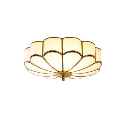 Bloemvormige Glazen Plafondlamp met Messing Afwerking – Postmodern Design met 3,4 of 6 Lichtpunten