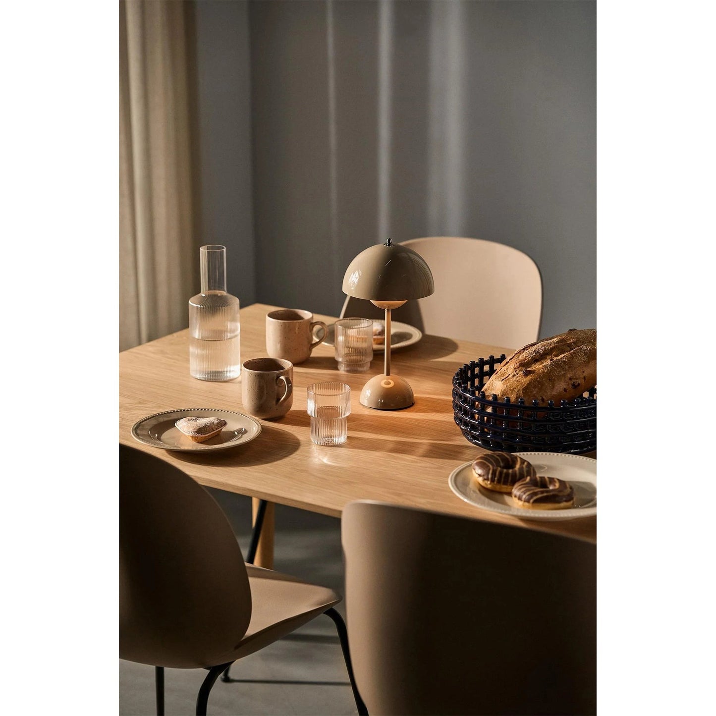 Draadloze Tafellamp met Geïntegreerde LED Accu — Dimbaar 3000K-6000K | Icoon Scandinavisch Design