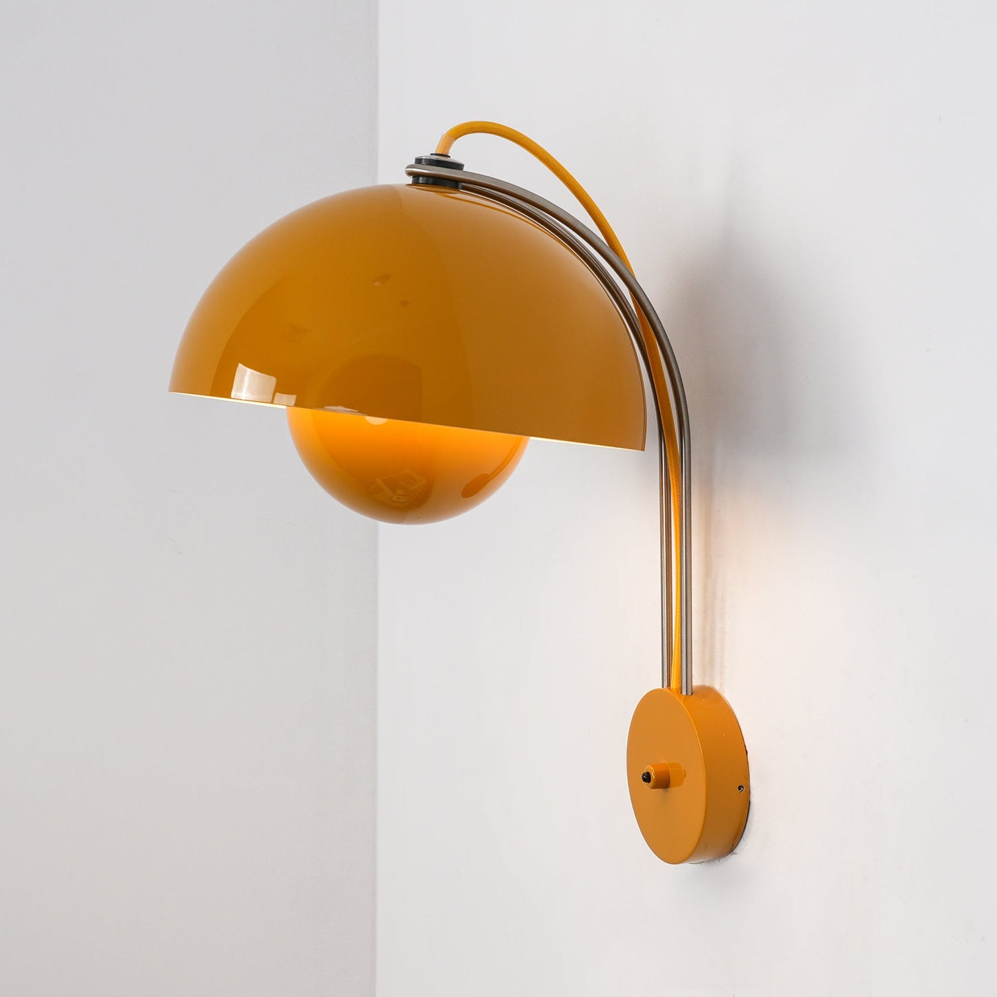 VP9 Wandlamp — Dubbele Koepel Stijlicoon in 13 Kleuren — Dimbaar E26/E27 — Voor Slaapkamer, Gang, Leeshoek