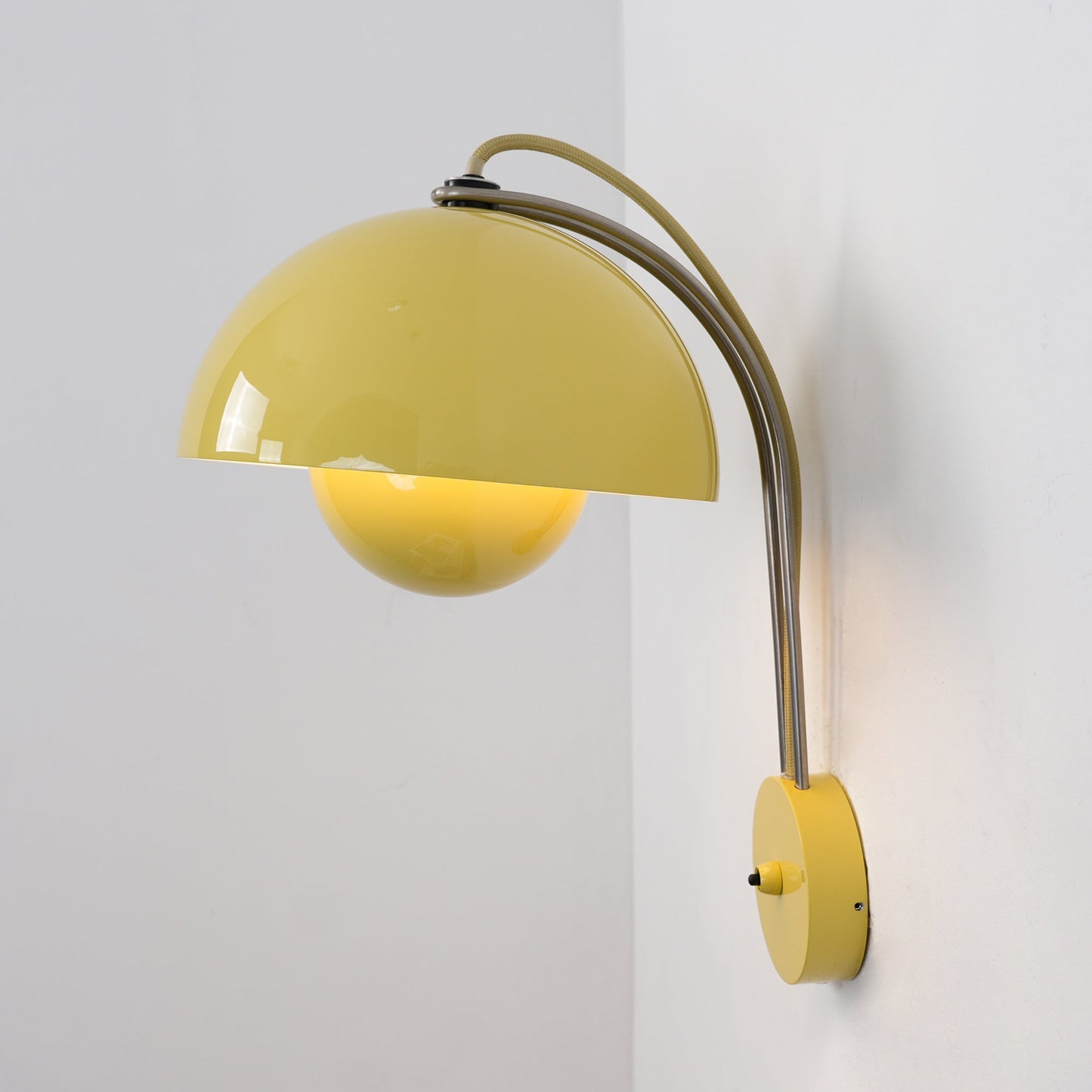 VP9 Wandlamp — Dubbele Koepel Stijlicoon in 13 Kleuren — Dimbaar E26/E27 — Voor Slaapkamer, Gang, Leeshoek