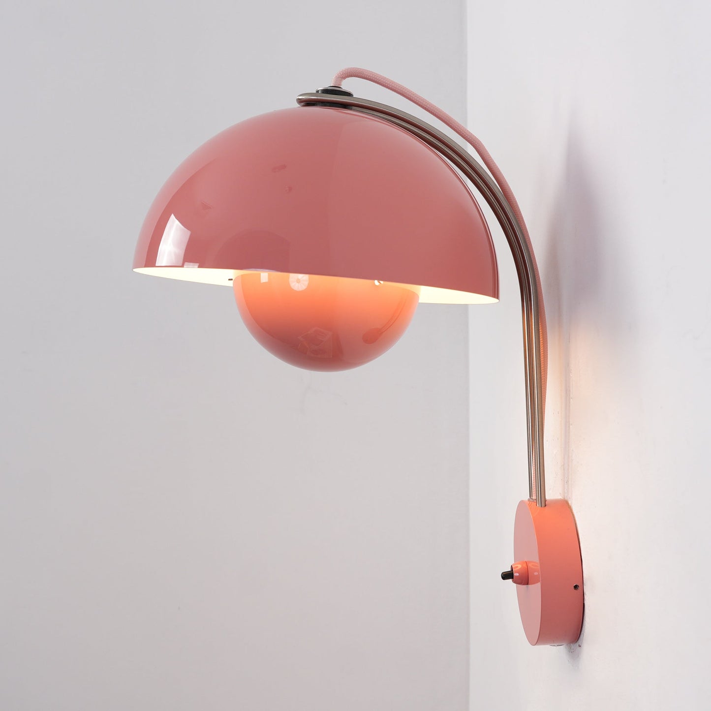 VP9 Wandlamp — Dubbele Koepel Stijlicoon in 13 Kleuren — Dimbaar E26/E27 — Voor Slaapkamer, Gang, Leeshoek
