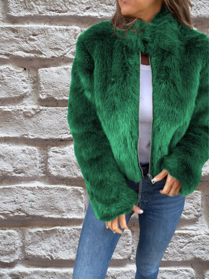 Fluffy jas met hoge kraag en ritssluiting