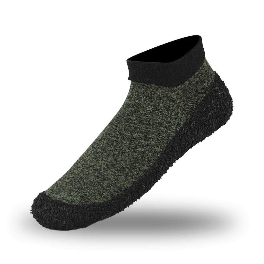 Foryo duurzame sokken in een stijlvolle groene tint met antislipzool voor extra grip. Perfect voor zowel binnen- als buitenactiviteiten. Comfortabele en stevige pasvorm voor dagelijks gebruik.