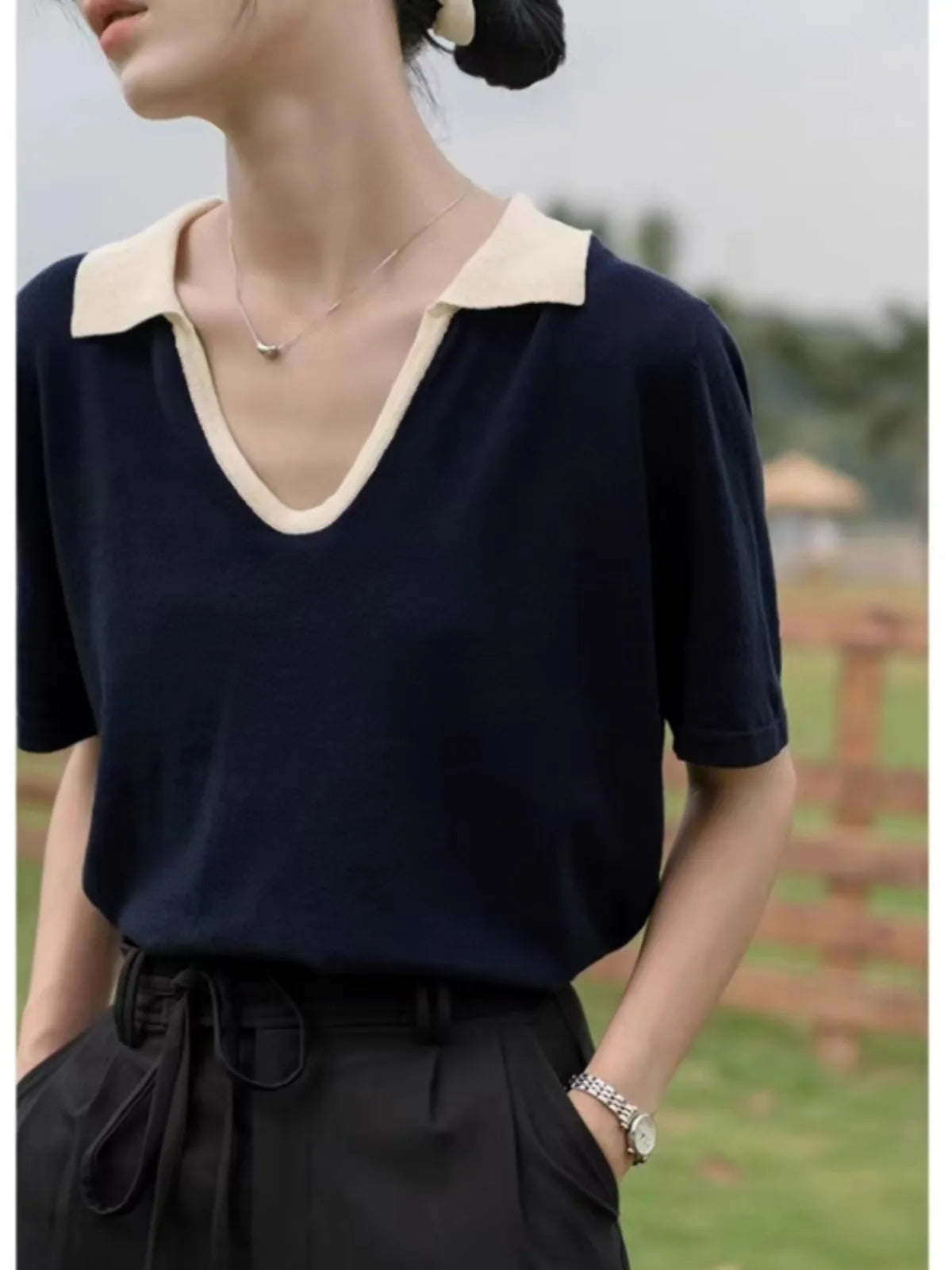 V-Hals Top Korte Mouw Zijde Look