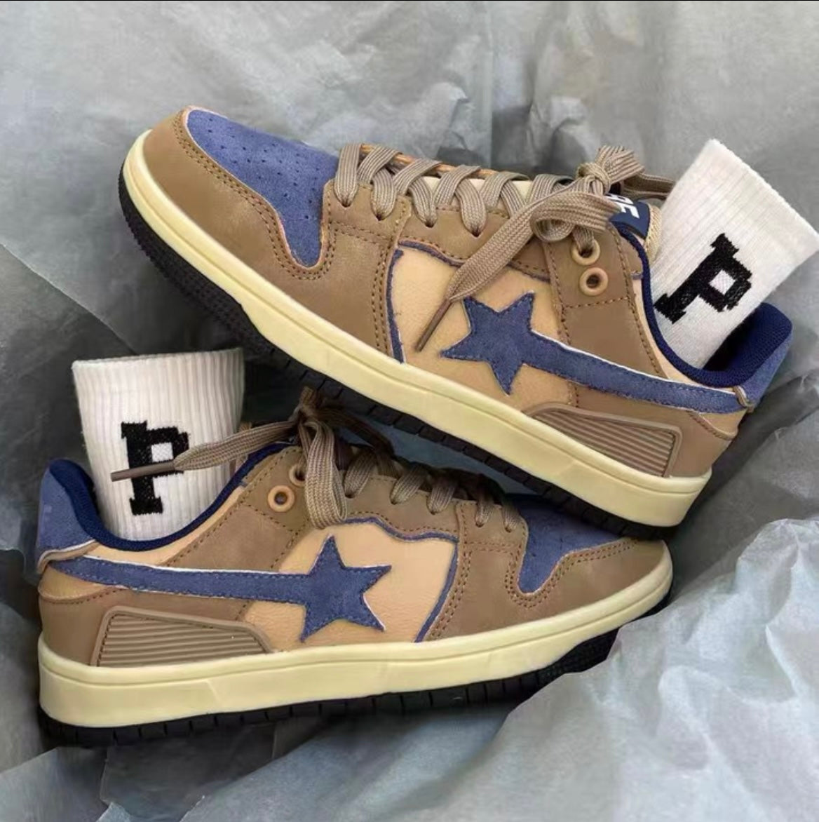 Sneakers Met Sterren Bovenwerk Glanzend Stijlvol